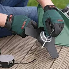 Changement fil lame Bosch AFS 23-37 Changement Fil/Lame Bosch AFS 23-37